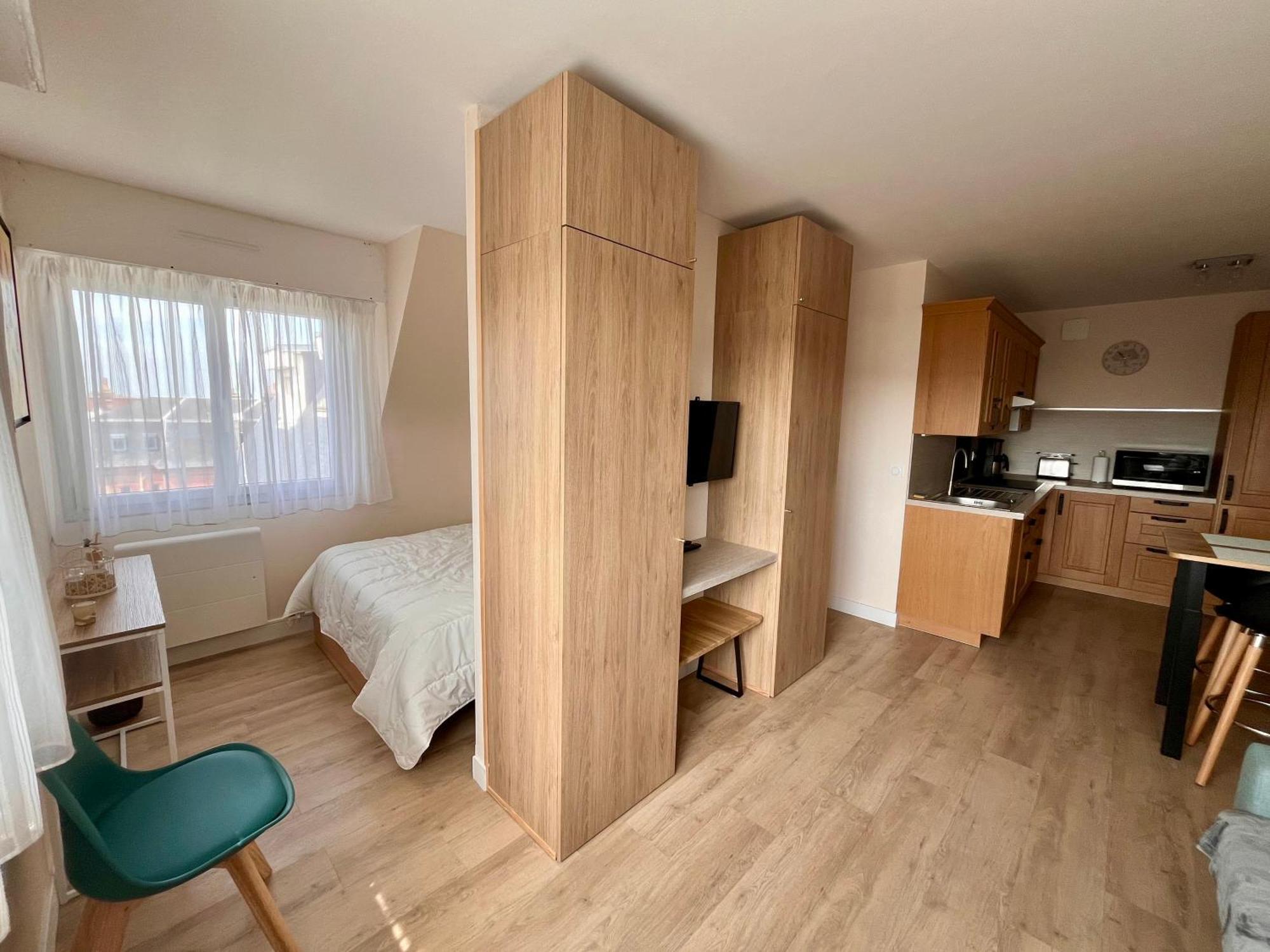 Appartement Bord De Mer Houlgate Buitenkant foto